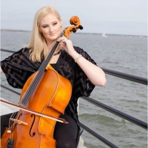 Caitlin T. Delaney, american cellist